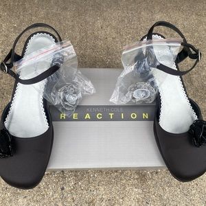 Kenneth Cole Reaction Girls Size 4 Medium Parker Rosey Dress Shoe